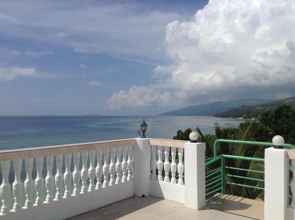 Cronin Residence Resort Oslob Exterior photo