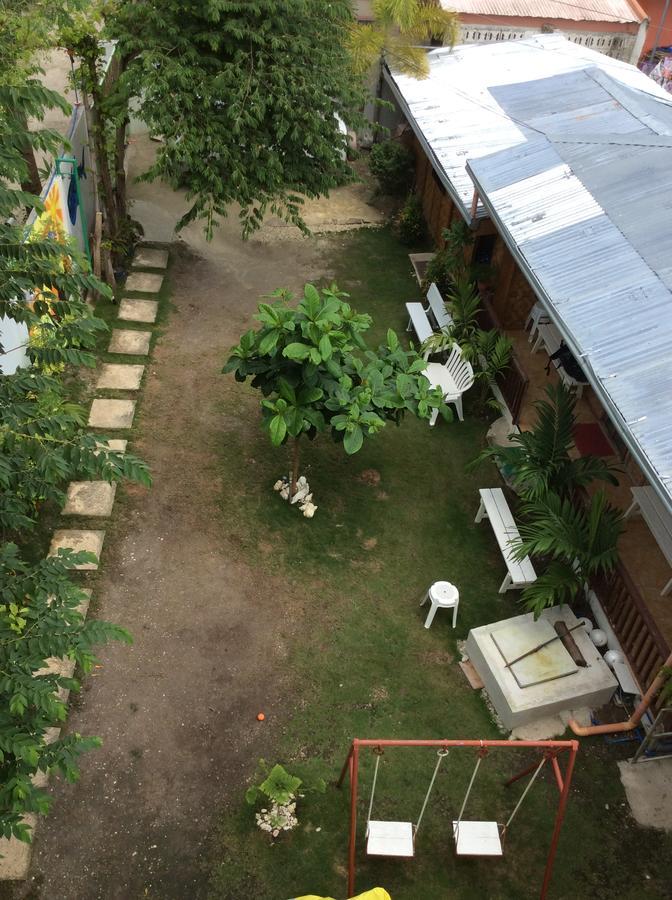 Cronin Residence Resort Oslob Exterior photo
